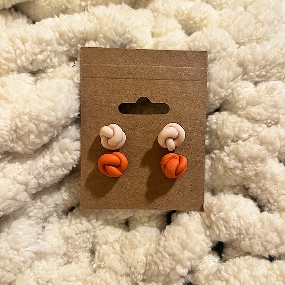 Handmade polymer clay boho knot stud earrings - set of two. - Picture 2 of 2